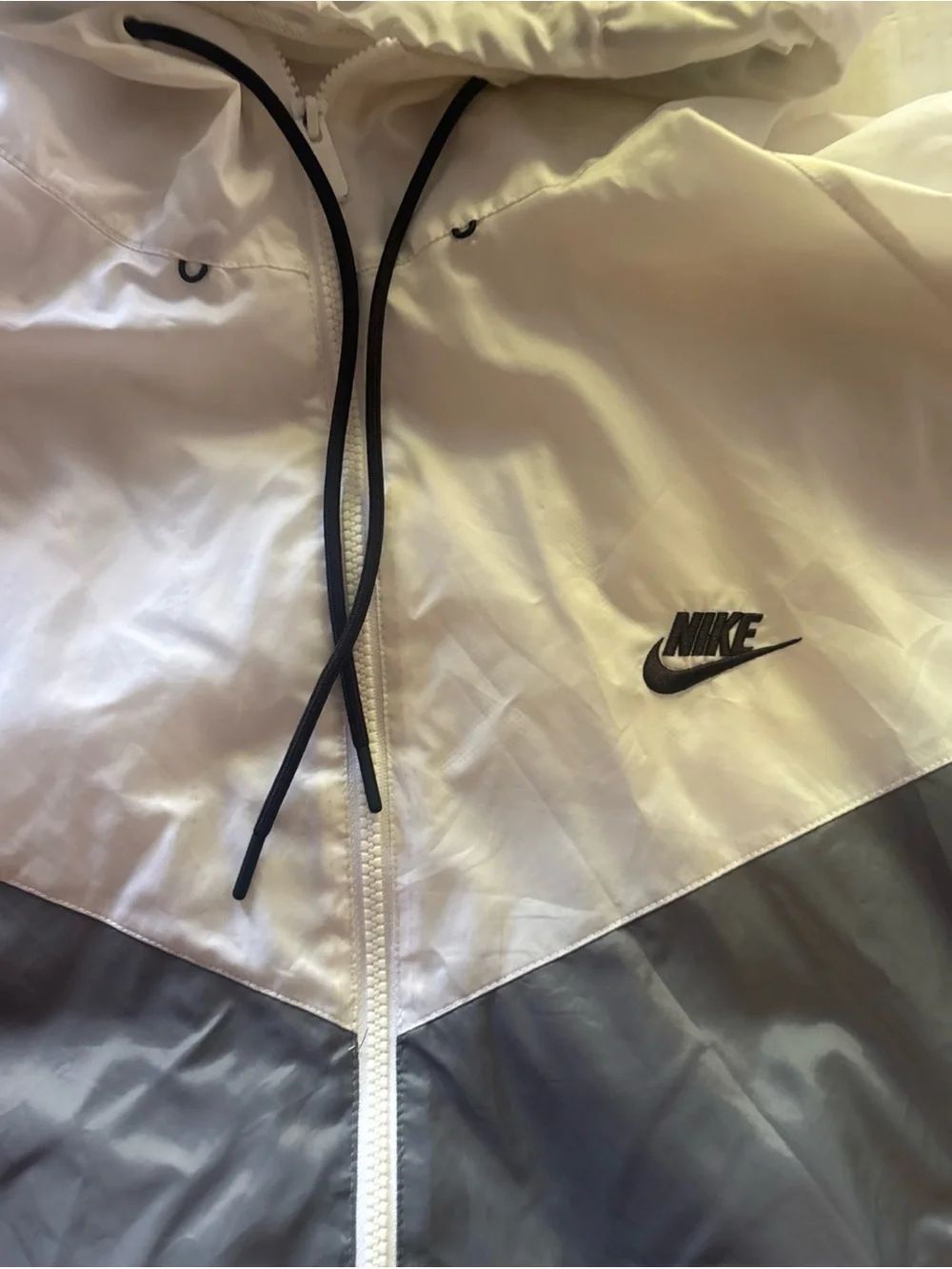 Nike White and Gray Men’s Hooded Colorblock Windbreaker Jacket